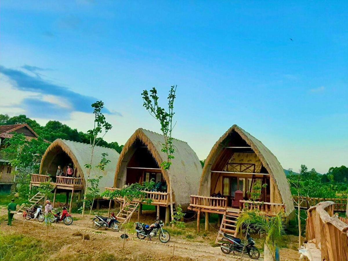 Rice Straw Green Lodge- Resort Quan Tom Bagian luar foto
