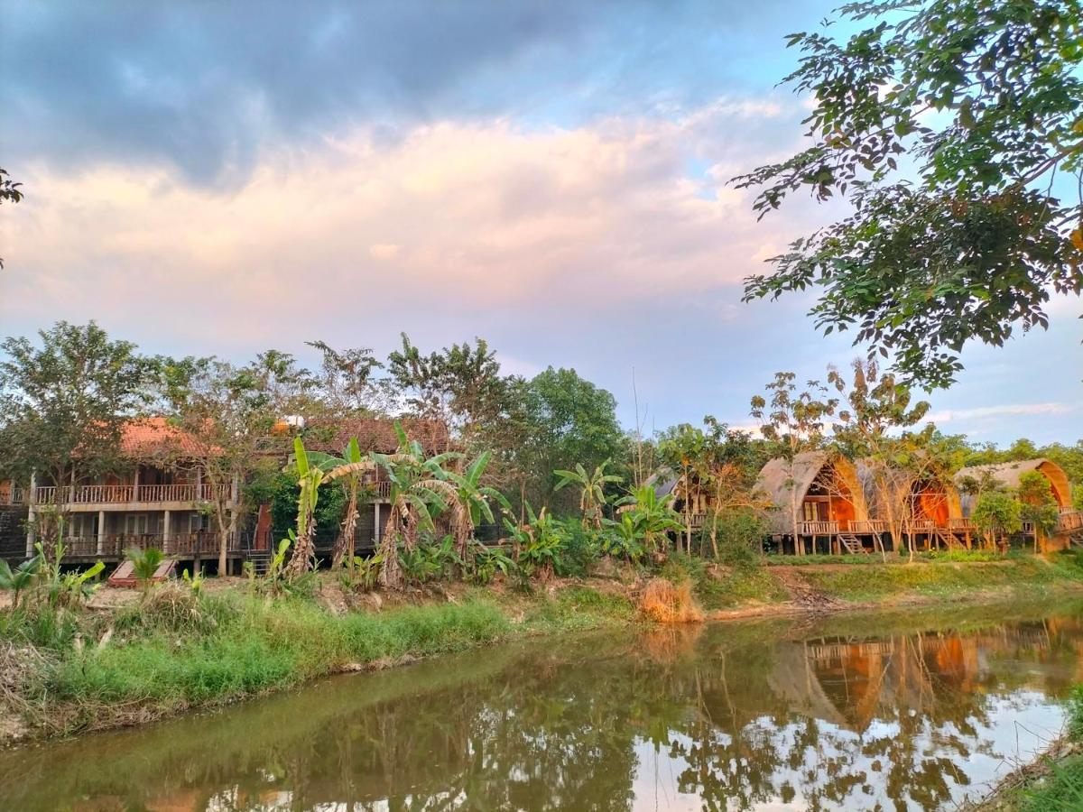 Rice Straw Green Lodge- Resort Quan Tom Bagian luar foto