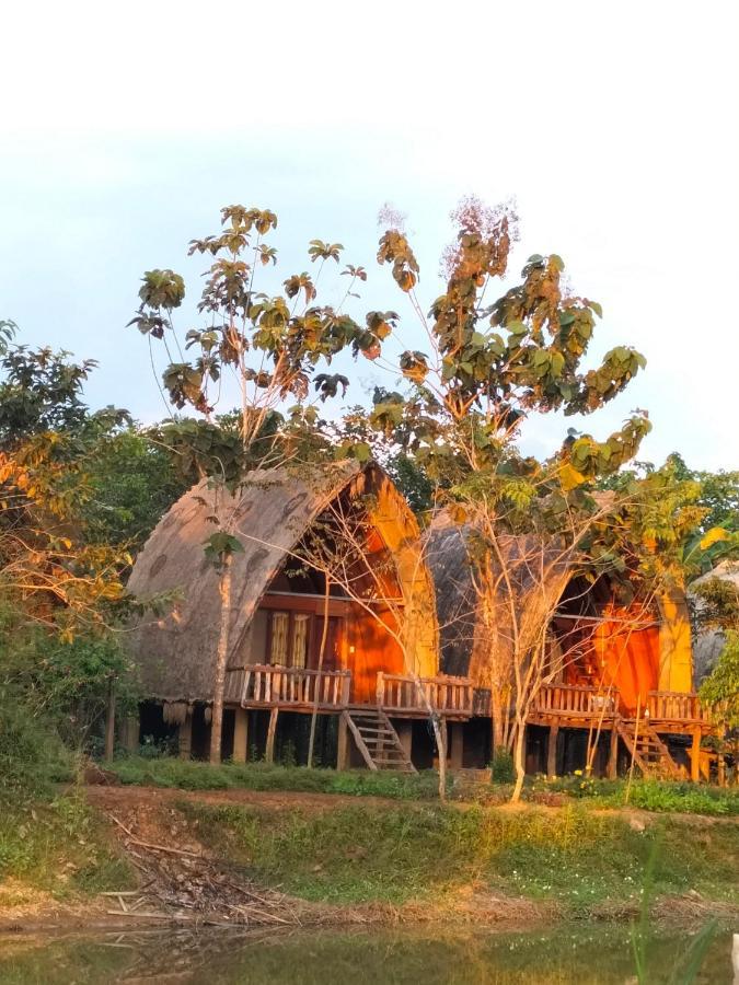 Rice Straw Green Lodge- Resort Quan Tom Bagian luar foto