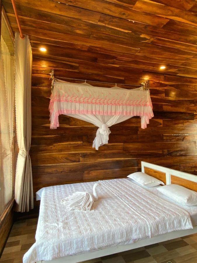Rice Straw Green Lodge- Resort Quan Tom Bagian luar foto